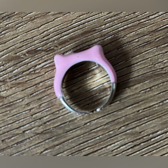 HELLO KITTY-NWOT Silver Tone & Enamel Character Ring - Picture 6 of 10